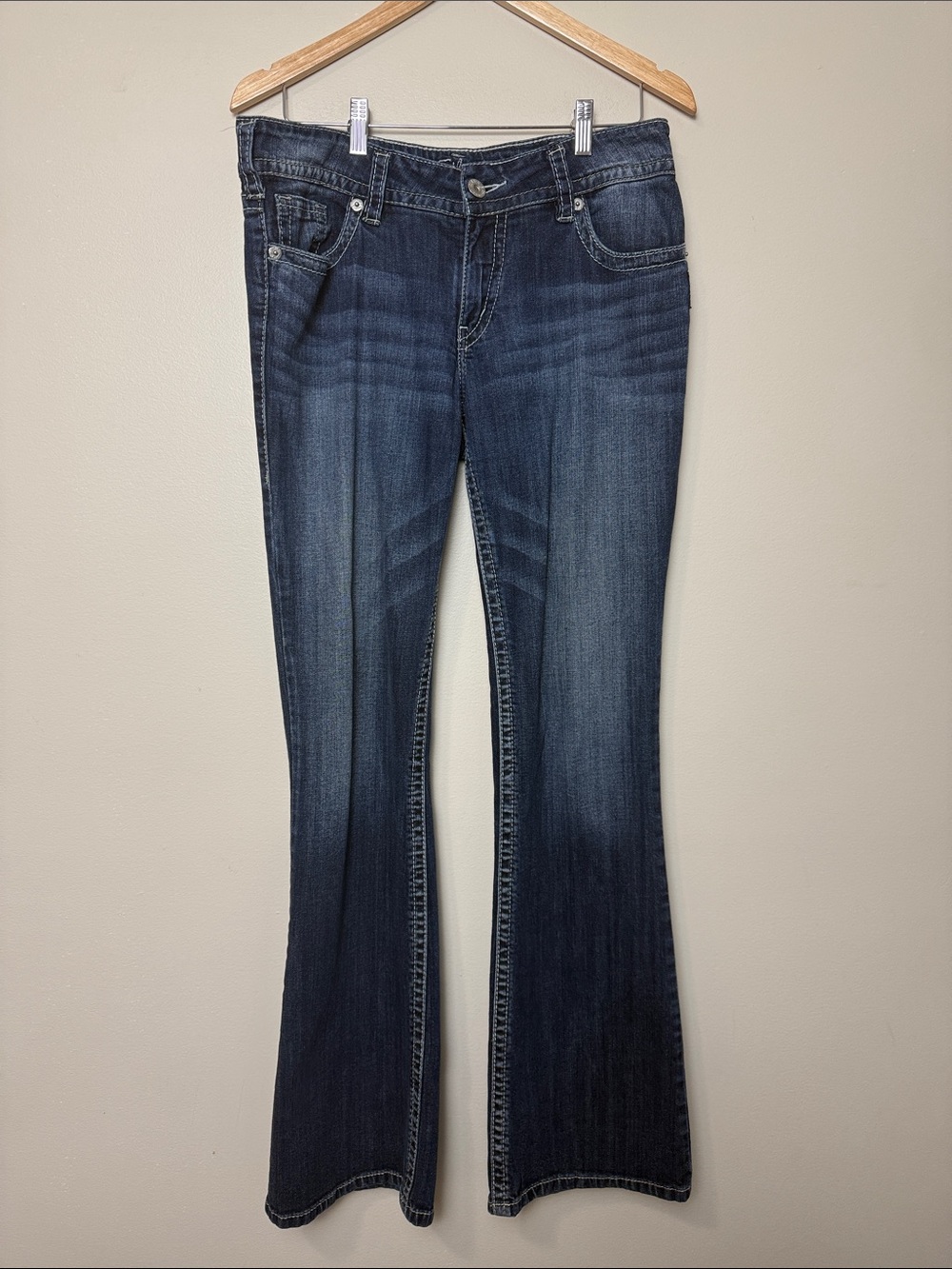 Silver Jeans Women’s Dark Blue Bootcut Jeans size 32